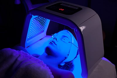 Séance de LED, photothérapie par la lumière à Agen